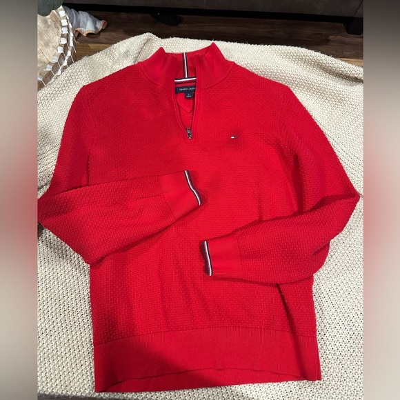 Tommy Hilfiger Men's Red Sweater Size M - Picture 1 of 5